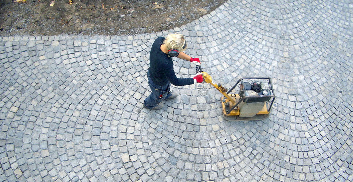 Naturstein pflastern Gartenbau Vogel